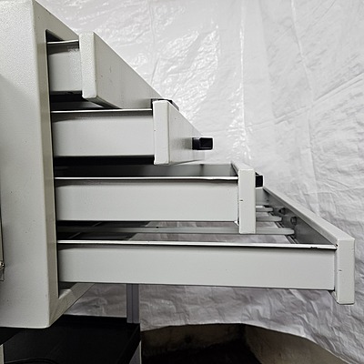 Screen Drying Cabinet - 4 Screens Size 21"x25" - 110V 2000W